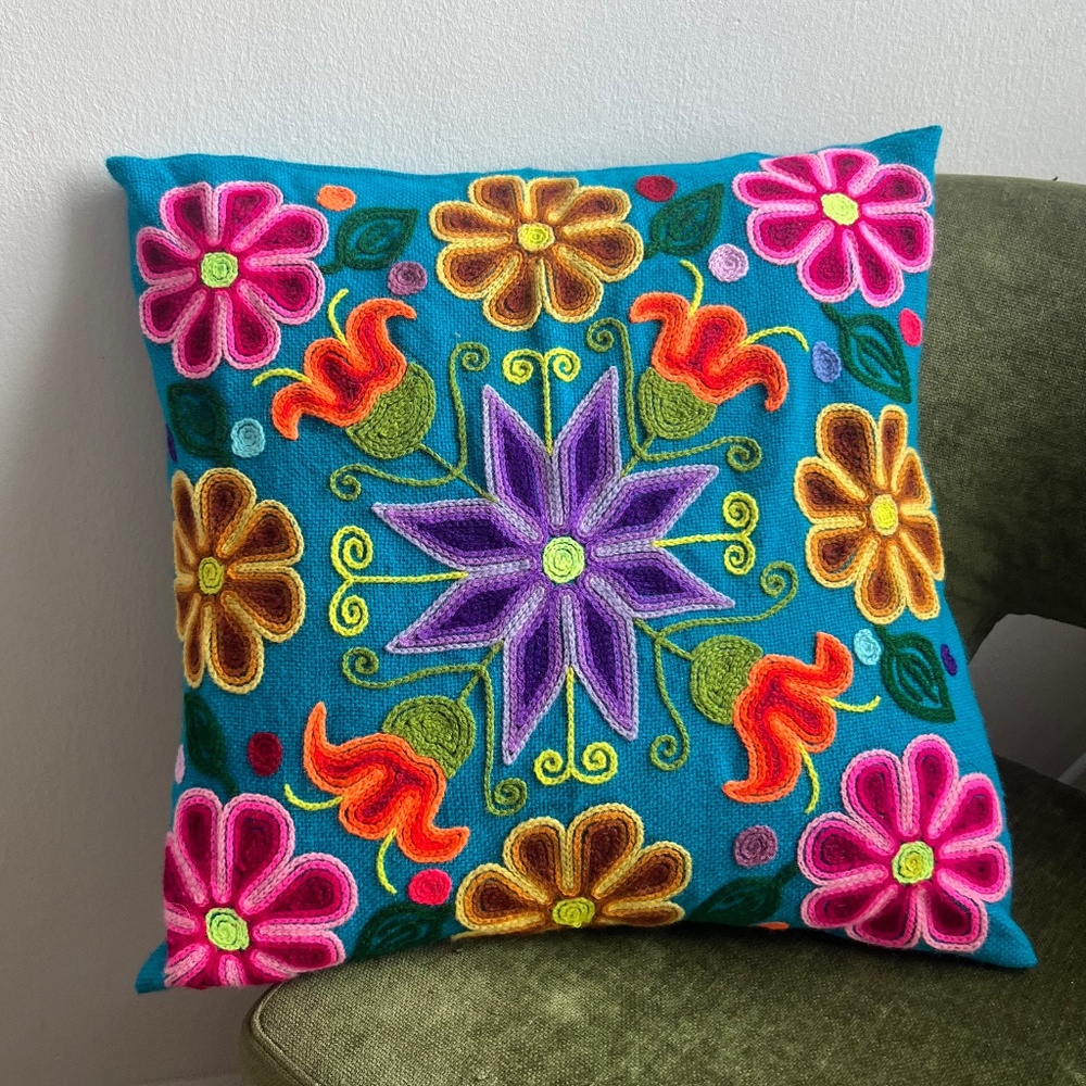 EMBROIDERED FLOWERS THROW PILLOW Cover